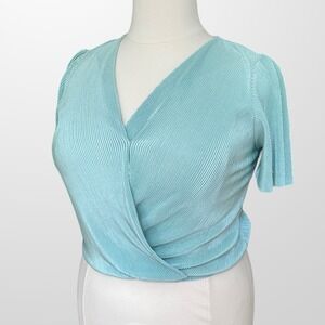 ASTR The Label Woman Size XL Blouse Green Cropped Pleated Short Sleeve‎ Top